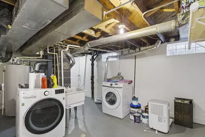 4625 N 74th St, Milwaukee, WI 53218 - Photo 26