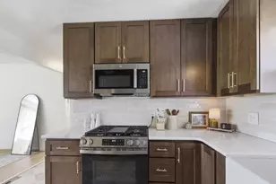 4625 N 74th St, Milwaukee, WI 53218 - Photo 2