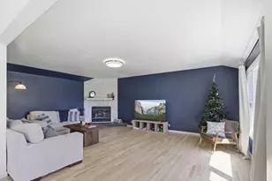 4625 N 74th St, Milwaukee, WI 53218 - Photo 6