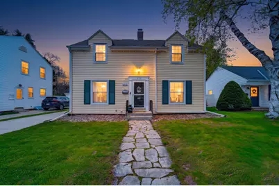 429  Shoreland Dr, Racine, WI 53402 - Photo 2