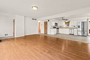 2286 Wood Dr, Beloit, WI 53511 - Photo 10