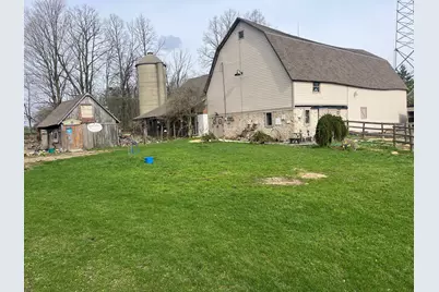 8817  Cedar Sauk Rd, Cedarburg, WI 53080 - Photo 6