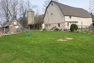 8817 Cedar Sauk Rd, Cedarburg, WI 53080 - Photo 6