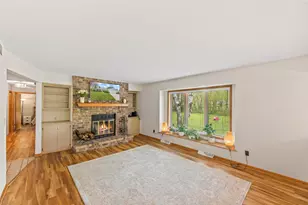 9906 N Concord Dr, Mequon, WI 53097 - Photo 8