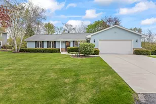 9906 N Concord Dr, Mequon, WI 53097 - Photo 2