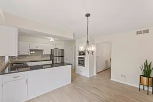 9906 N Concord Dr, Mequon, WI 53097 - Photo 14