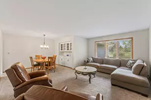 9906 N Concord Dr, Mequon, WI 53097 - Photo 6