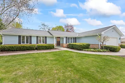 9906 N Concord Dr, Mequon, WI 53097 - Photo 38
