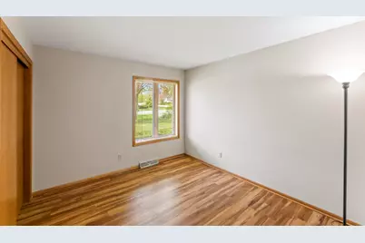 9906 N Concord Dr, Mequon, WI 53097 - Photo 26