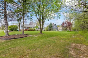 9906 N Concord Dr, Mequon, WI 53097 - Photo 36