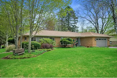 6660 N Braeburn Ln, Glendale, WI 53209 - Photo 2
