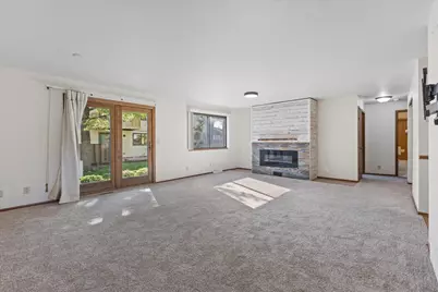 5736  Cambridge Cir, Racine, WI 53406 - Photo 6