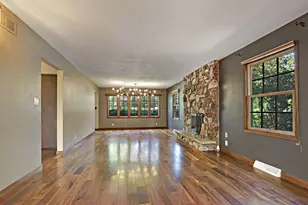 8715 108th Ave, Pleasant Prairie, WI 53158 - Photo 4