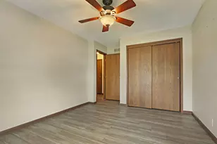 8715 108th Ave, Pleasant Prairie, WI 53158 - Photo 34