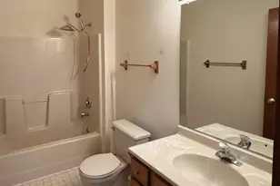 10320 W Whitnall Edge Circle, Franklin, WI 53132 - Photo 10
