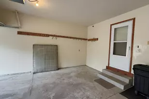 10320 W Whitnall Edge Circle, Franklin, WI 53132 - Photo 18