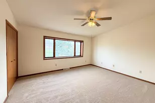 10320 W Whitnall Edge Circle, Franklin, WI 53132 - Photo 12