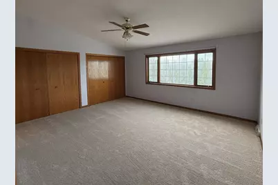 10320 W Whitnall Edge Cir #E, Franklin, WI 53132 - Photo 6