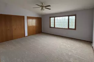 10320 W Whitnall Edge Circle, Franklin, WI 53132 - Photo 6