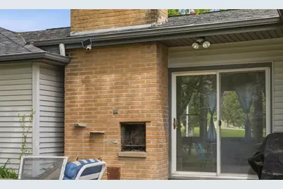 10101 W Beechwood Ave, Milwaukee, WI 53224 - Photo 6