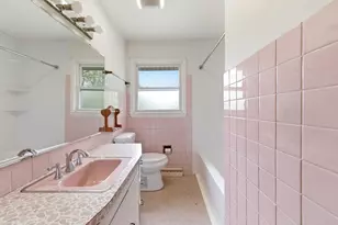 10101 W Beechwood Ave, Milwaukee, WI 53224 - Photo 22