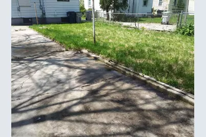 4450 N 25th St, Milwaukee, WI 53209 - Photo 8