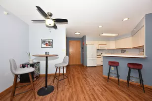 7203 Mid Town Rd, Madison, WI 53719 - Photo 10