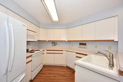 7203  Mid Town Rd #303, Madison, WI 53719 - Photo 8