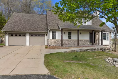 501  Drumlin Cv, Slinger, WI 53086 - Photo 2