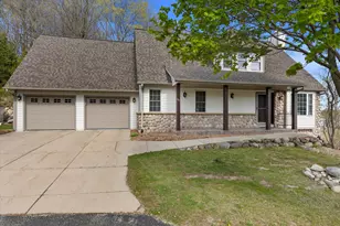 501 Drumlin Cove, Slinger, WI 53086 - Photo 2