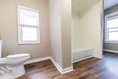 1823  Marquette St, Racine, WI 53402 - Photo 6