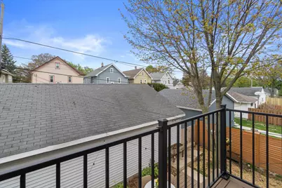 3260 S Dayfield Ave, Milwaukee, WI 53207 - Photo 24