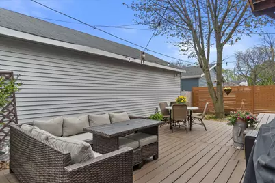 3260 S Dayfield Ave, Milwaukee, WI 53207 - Photo 28