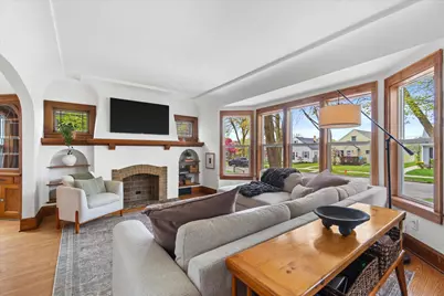 3260 S Dayfield Ave, Milwaukee, WI 53207 - Photo 2