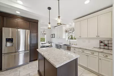7505 N Links Way, Fox Point, WI 53217 - Photo 14