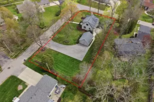 7505 N Links Way, Fox Point, WI 53217 - Photo 48