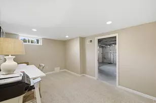 7505 N Links Way, Fox Point, WI 53217 - Photo 38