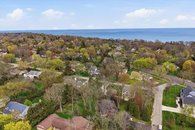 7505 N Links Way, Fox Point, WI 53217 - Photo 50