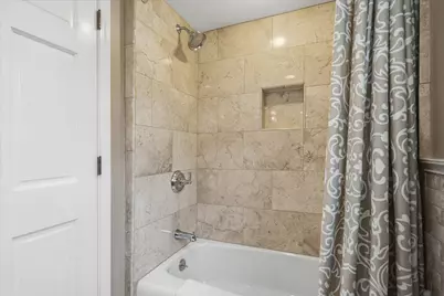 7505 N Links Way, Fox Point, WI 53217 - Photo 30