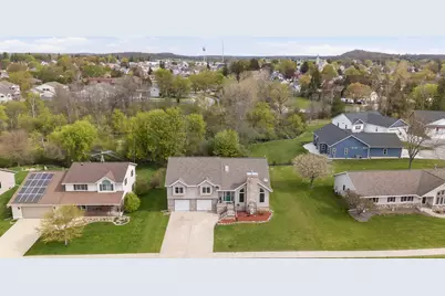 210  Dream Catcher Dr, Kewaskum, WI 53040 - Photo 26