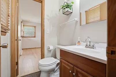 10915 W Harvard Ln, Wauwatosa, WI 53226 - Photo 12