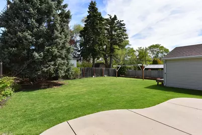 9030 W Harrison Ave, West Allis, WI 53227 - Photo 20