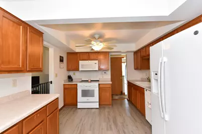 9030 W Harrison Ave, West Allis, WI 53227 - Photo 8
