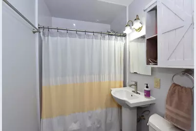 9030 W Harrison Ave, West Allis, WI 53227 - Photo 14