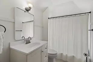 3260 S Dayfield Ave, Milwaukee, WI 53207 - Photo 20