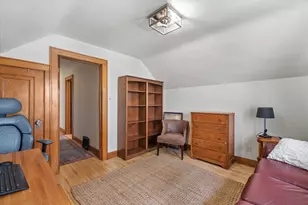 3260 S Dayfield Ave, Milwaukee, WI 53207 - Photo 22