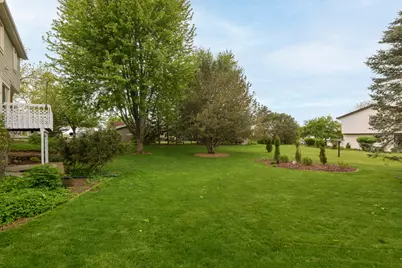 1215  Timber Rdg, Pewaukee, WI 53072 - Photo 40