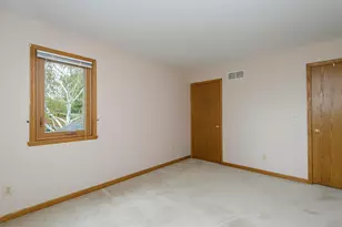 1215 Timber Ridge, Pewaukee, WI 53072 - Photo 26