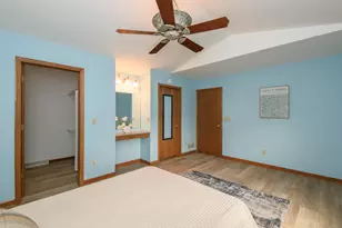 1215 Timber Ridge, Pewaukee, WI 53072 - Photo 16