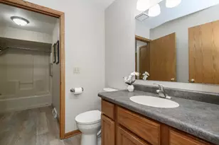 1215 Timber Ridge, Pewaukee, WI 53072 - Photo 18
